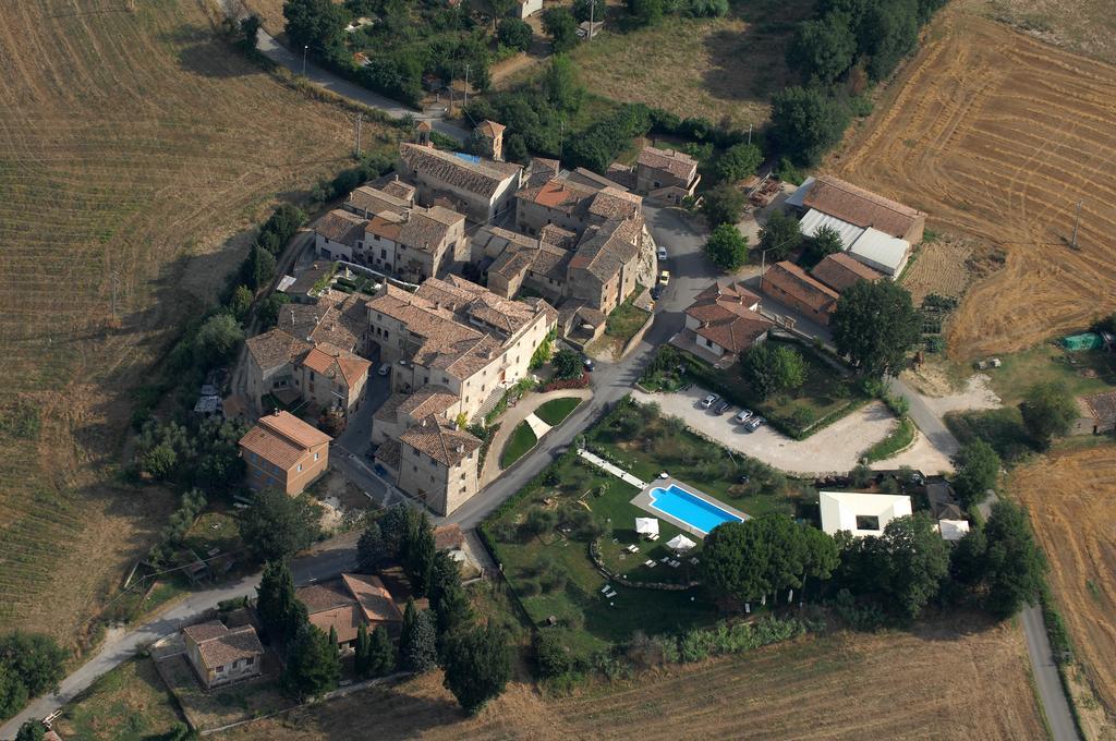 Castello Di Montignano Relais & Spa Massa Martana Luaran gambar